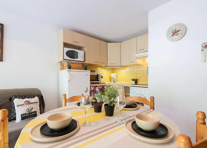 Apartmán 4 Personnes Proche Thermes Et Telecabine A Lary - Fr-1-296-374 *