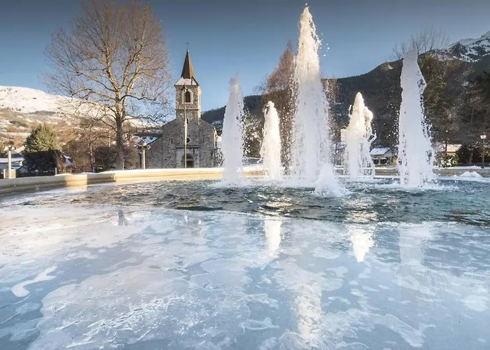 Apartmán 4 Personnes Proche Thermes Et Telecabine A Lary - Fr-1-296-374 *